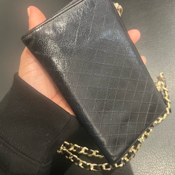(Almost) vintage pre-loved Chanel quilted wallet (aftermarket chain strap added) - Picture 10 of 17